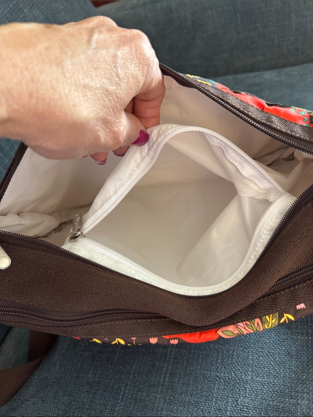 LeSportsac floral bag - Picture 8 of 13